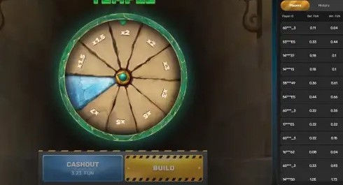 Tower Rush hoher Turm mit Triple-Build-Banner kurz vor dem Einsturz